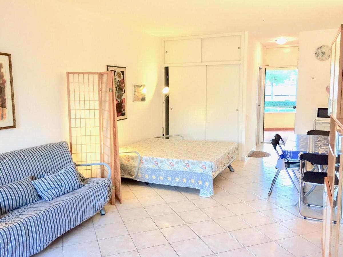 מרינה די ביבונה Apartments Via Dei Platani מראה חיצוני תמונה