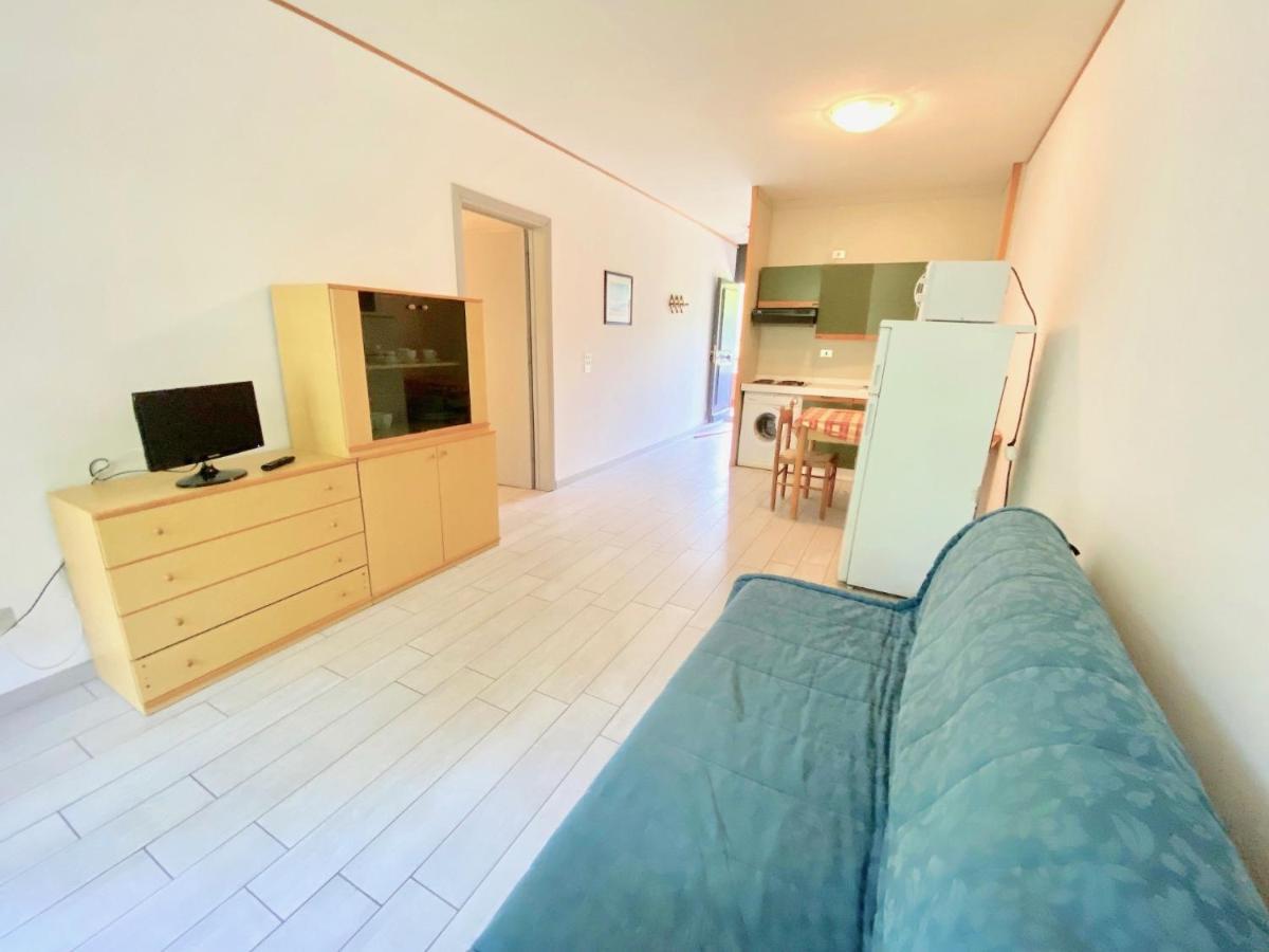 מרינה די ביבונה Apartments Via Dei Platani מראה חיצוני תמונה